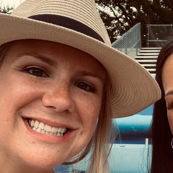 Meet your Posher, Milly - Picture 1 of 1